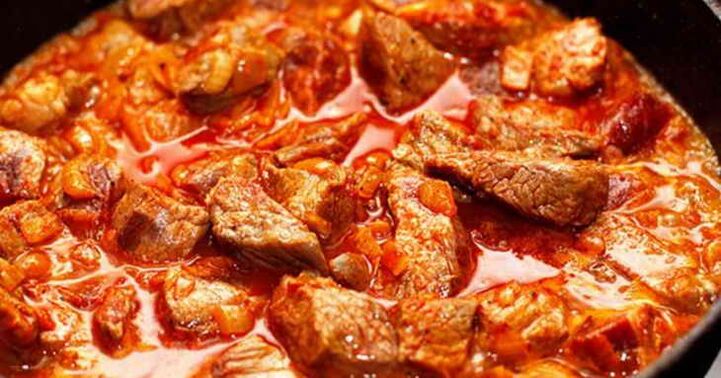 ensopado de carne com dieta protéica